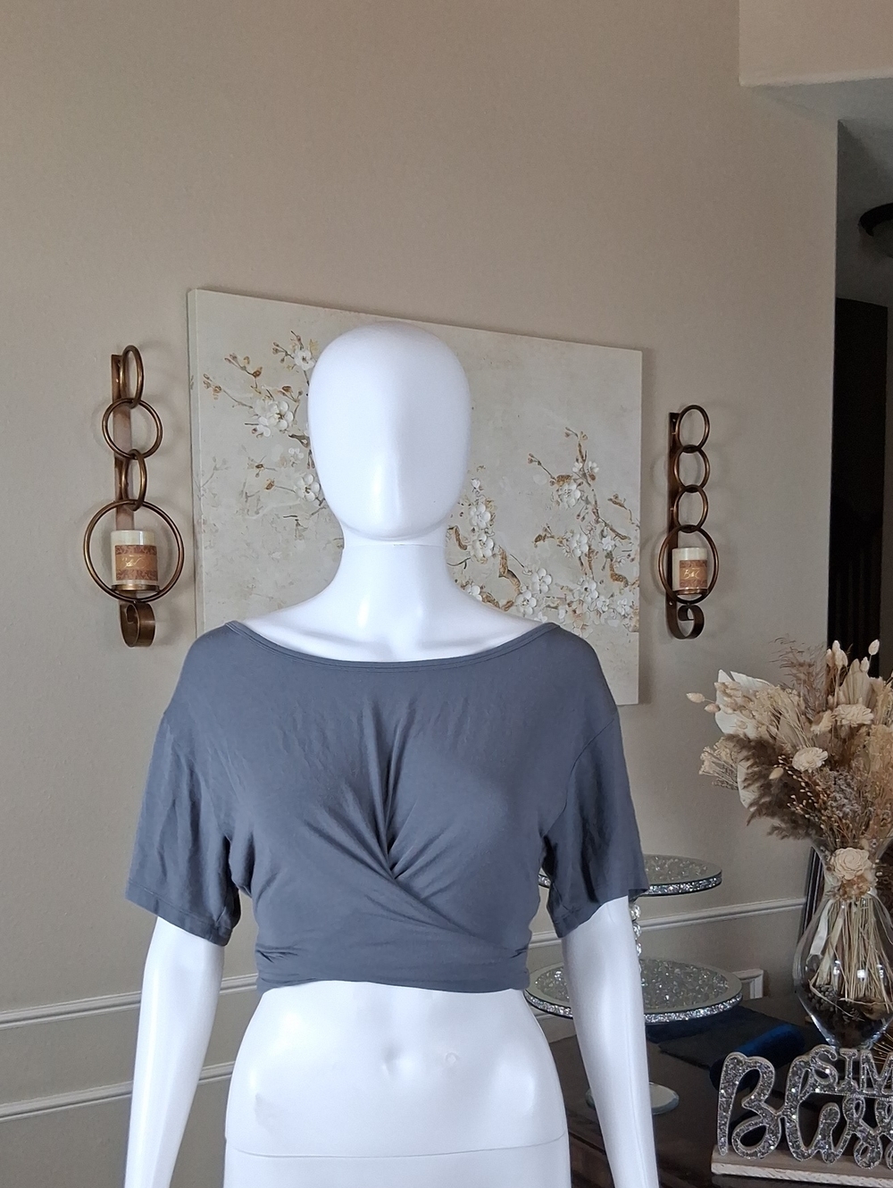 Victoria's Secret Women’s Gray Twist-Front Crop Top Short Sleeves Medium - Picture 14 of 16
